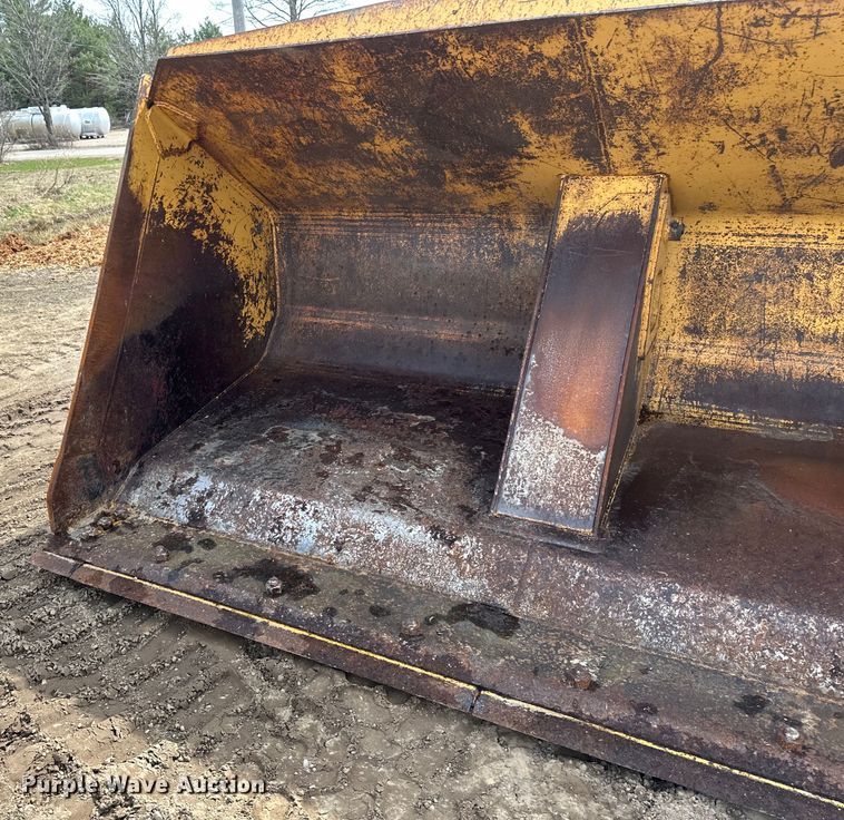 image for item EB2482 Dymax  wheel loader rollout bucket