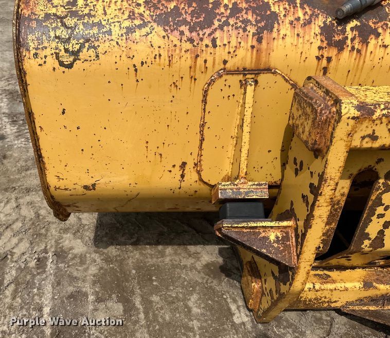 image for item EB2482 Dymax  wheel loader rollout bucket