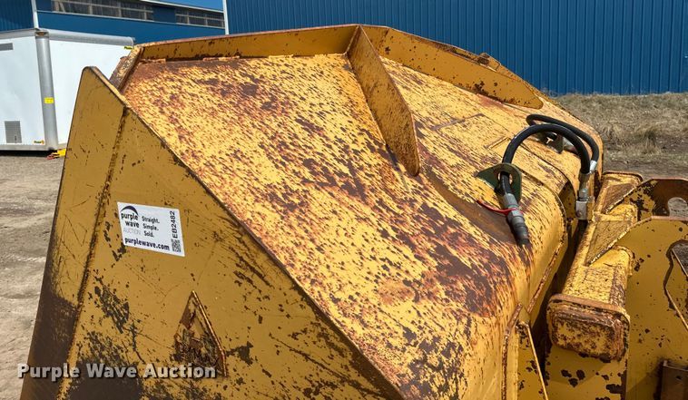 image for item EB2482 Dymax  wheel loader rollout bucket