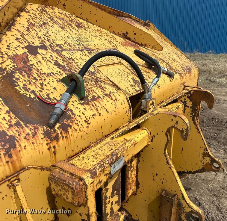 image for item EB2482 Dymax  wheel loader rollout bucket