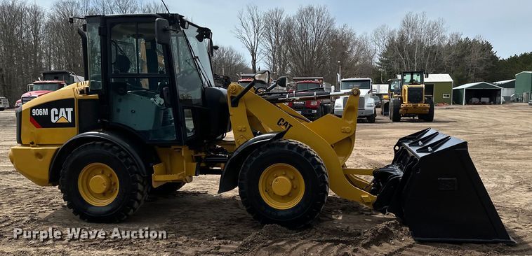 image for item EB2483 2021 Caterpillar 906M wheel loader