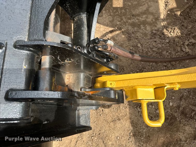 image for item EB2483 2021 Caterpillar 906M wheel loader