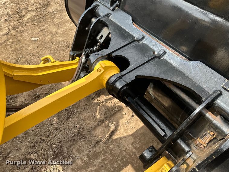 image for item EB2483 2021 Caterpillar 906M wheel loader