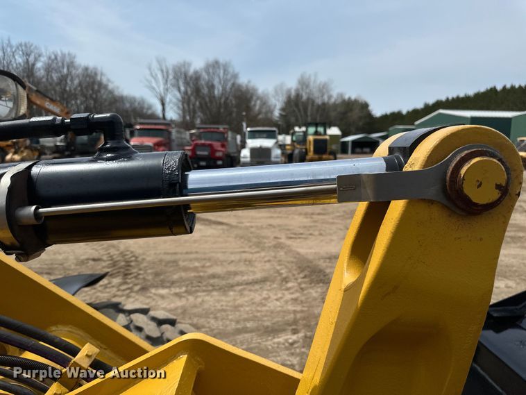 image for item EB2483 2021 Caterpillar 906M wheel loader