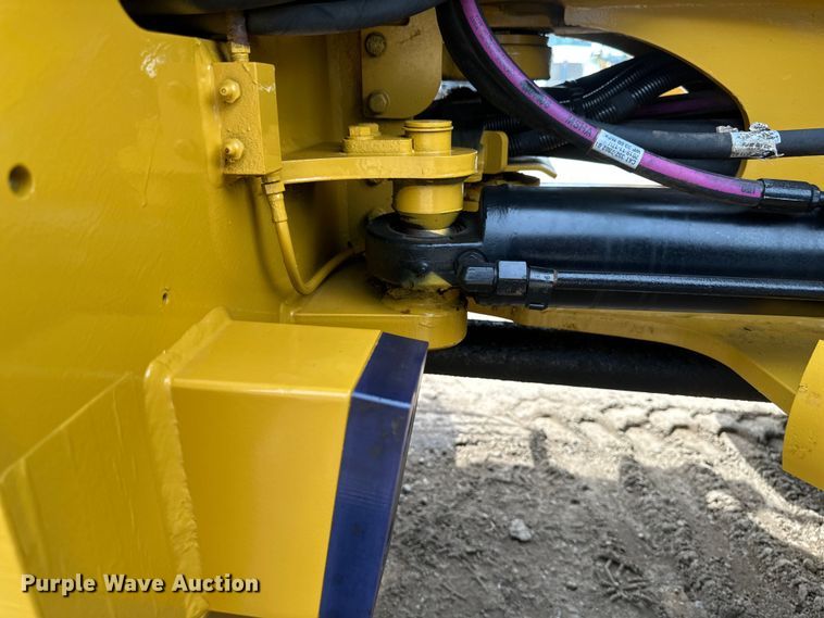 image for item EB2483 2021 Caterpillar 906M wheel loader