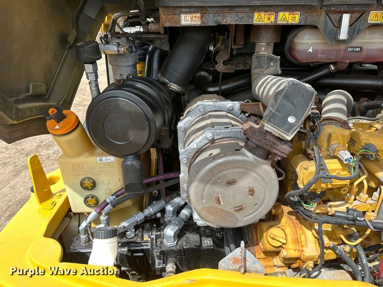 image for item EB2483 2021 Caterpillar 906M wheel loader