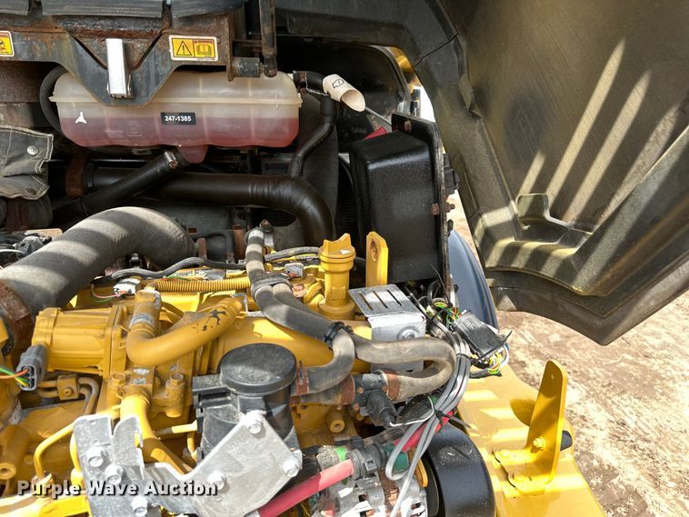 image for item EB2483 2021 Caterpillar 906M wheel loader