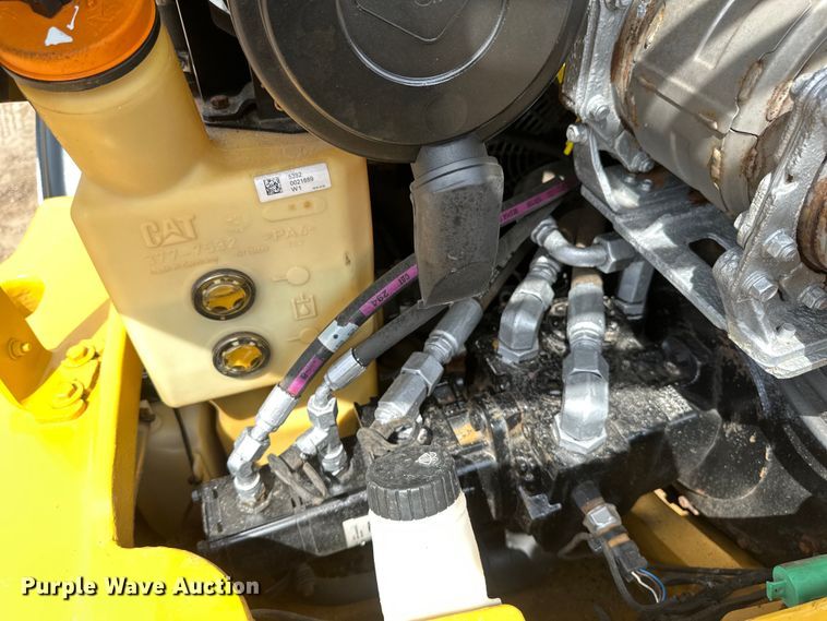 image for item EB2483 2021 Caterpillar 906M wheel loader