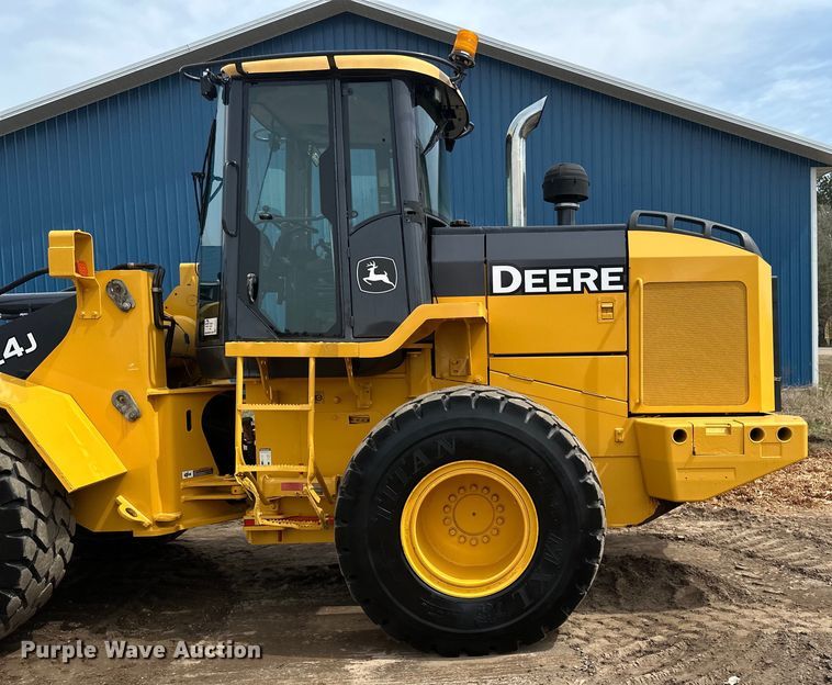 image for item EB2484 2004 John Deere 624J wheel loader