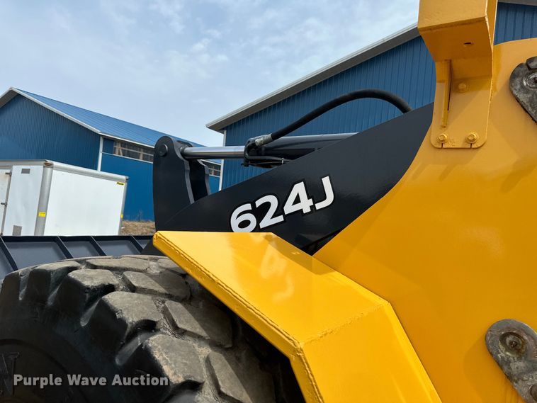 image for item EB2484 2004 John Deere 624J wheel loader