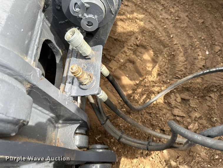 image for item EB2484 2004 John Deere 624J wheel loader