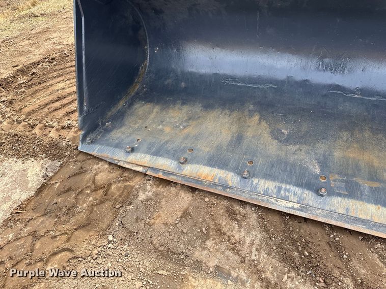 image for item EB2484 2004 John Deere 624J wheel loader