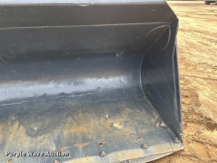 image for item EB2484 2004 John Deere 624J wheel loader