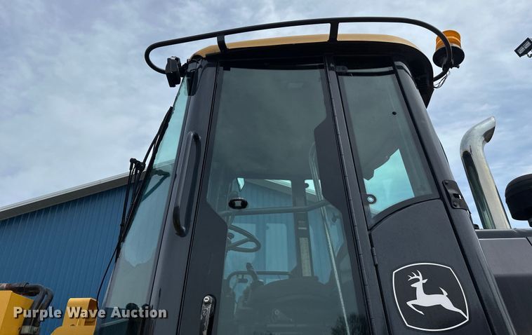 image for item EB2484 2004 John Deere 624J wheel loader