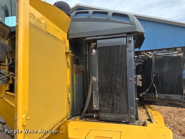 image for item EB2484 2004 John Deere 624J wheel loader