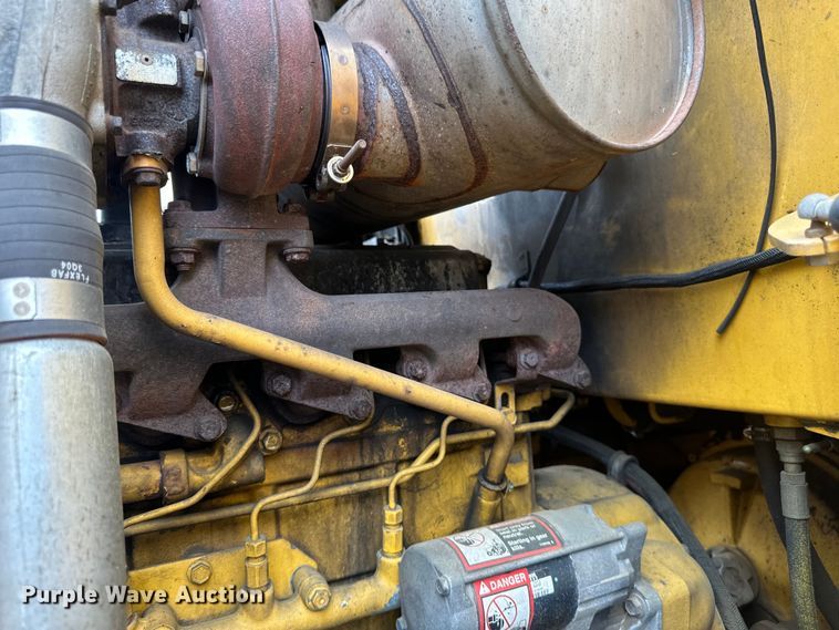 image for item EB2484 2004 John Deere 624J wheel loader