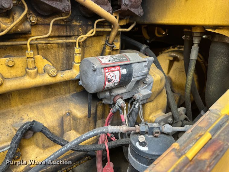 image for item EB2484 2004 John Deere 624J wheel loader