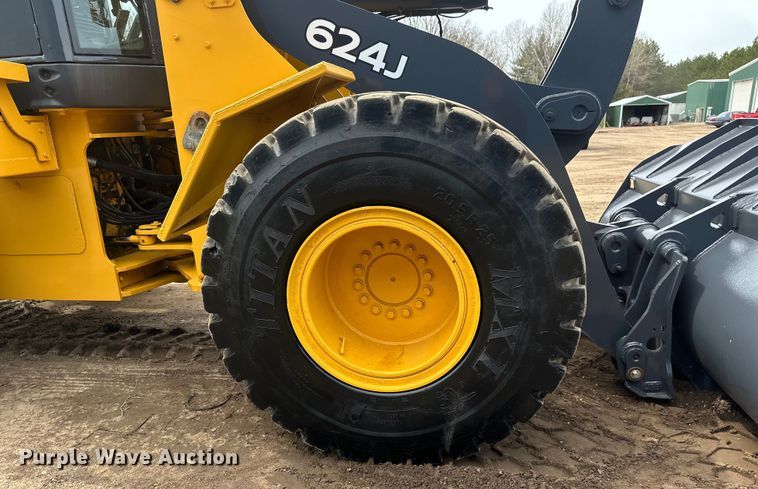 image for item EB2484 2004 John Deere 624J wheel loader