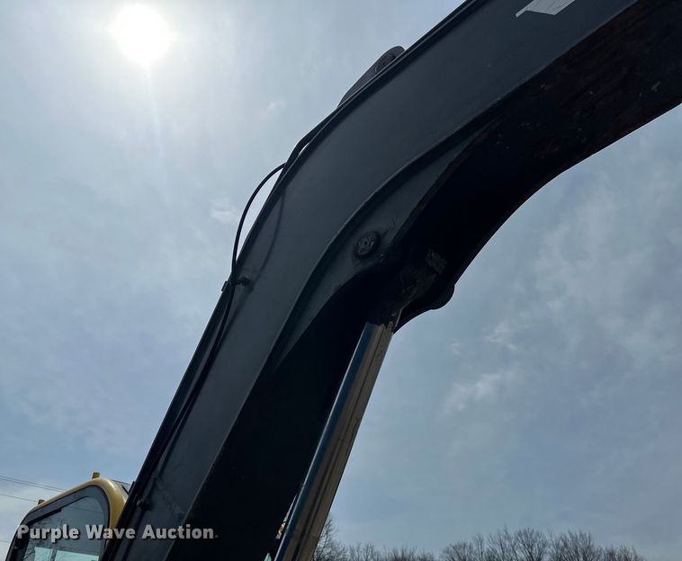 image for item EB2485 2008 Volvo  ECR88 mini excavator