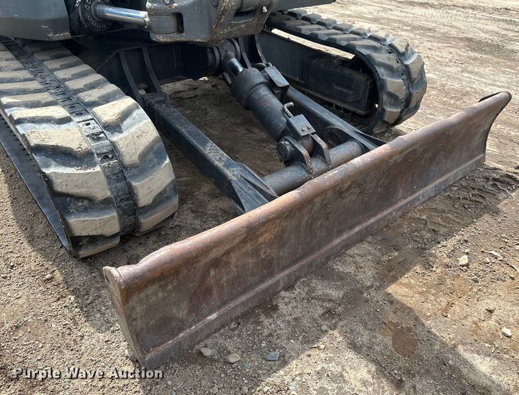 image for item EB2485 2008 Volvo  ECR88 mini excavator