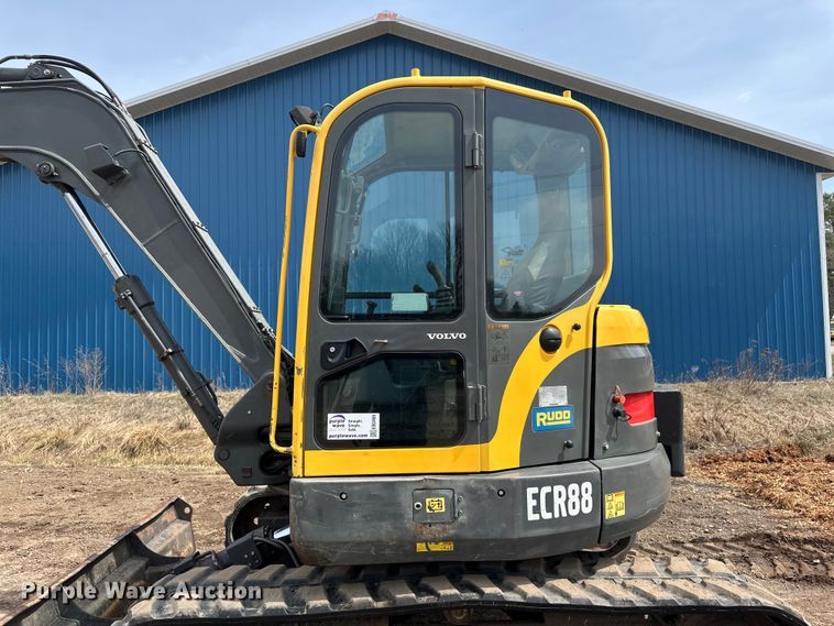 image for item EB2485 2008 Volvo  ECR88 mini excavator