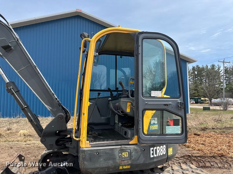 image for item EB2485 2008 Volvo  ECR88 mini excavator