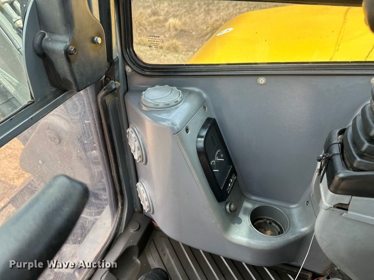 image for item EB2485 2008 Volvo  ECR88 mini excavator