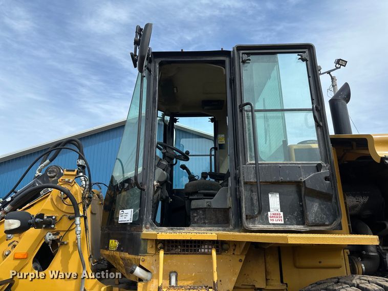 image for item EB2487 2012 Caterpillar  930H wheel loader