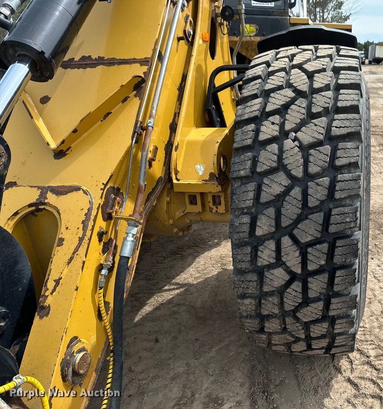 image for item EB2487 2012 Caterpillar  930H wheel loader