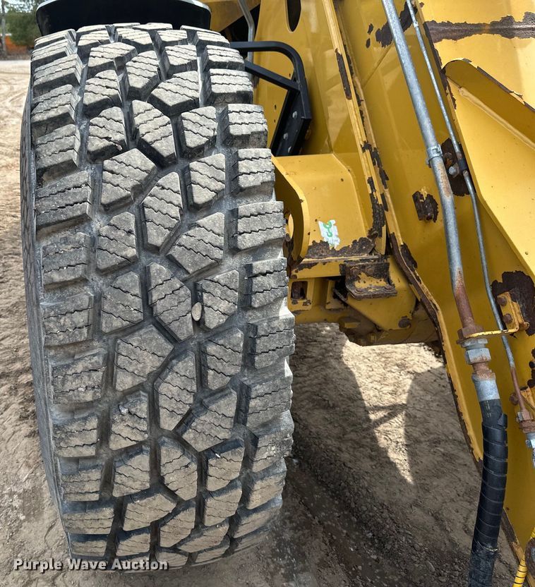 image for item EB2487 2012 Caterpillar  930H wheel loader