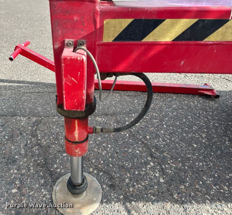 image for item EB2492 2001 Denka Lift boom lift