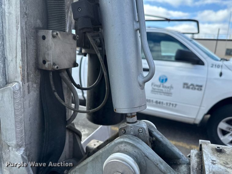 image for item EB2492 2001 Denka Lift boom lift