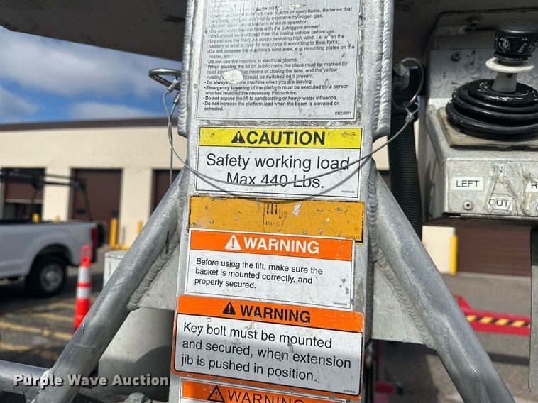 image for item EB2492 2001 Denka Lift boom lift