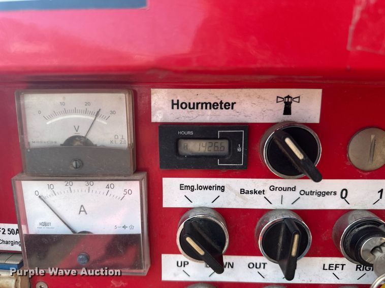 image for item EB2492 2001 Denka Lift boom lift