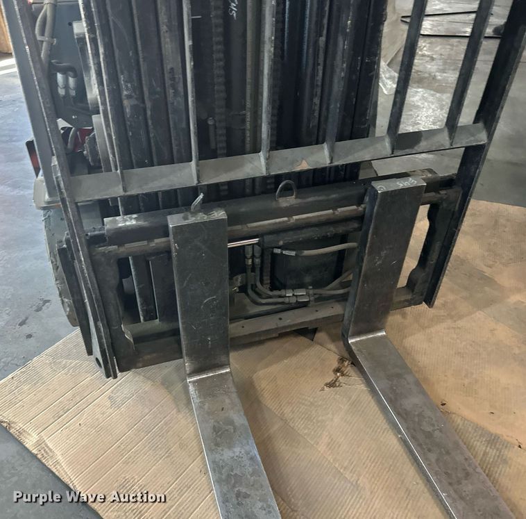 image for item EB2493 Toyota 7FBEU20 forklift