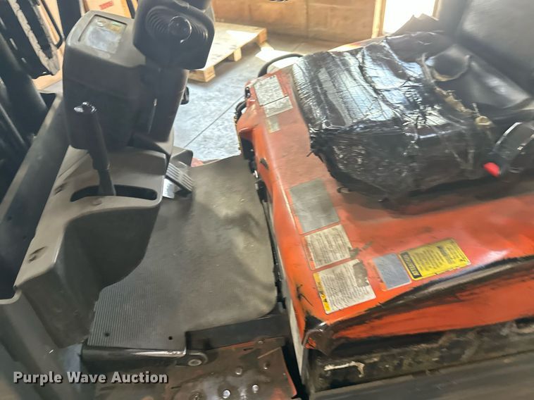 image for item EB2493 Toyota 7FBEU20 forklift