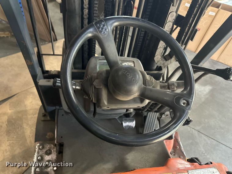 image for item EB2493 Toyota 7FBEU20 forklift