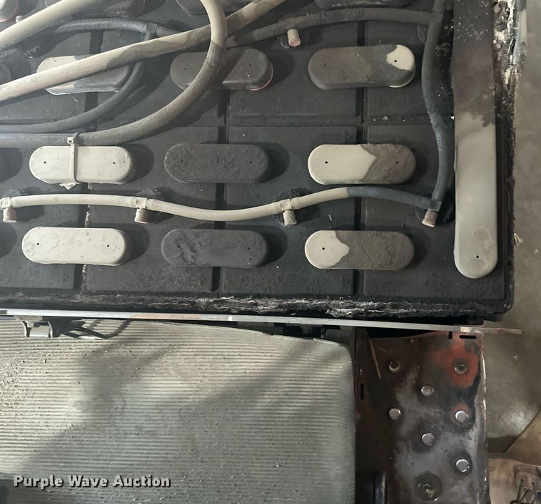 image for item EB2493 Toyota 7FBEU20 forklift