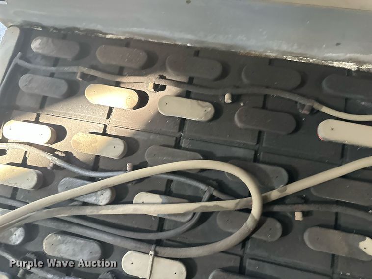 image for item EB2493 Toyota 7FBEU20 forklift