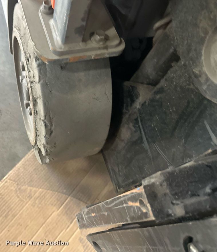 image for item EB2493 Toyota 7FBEU20 forklift