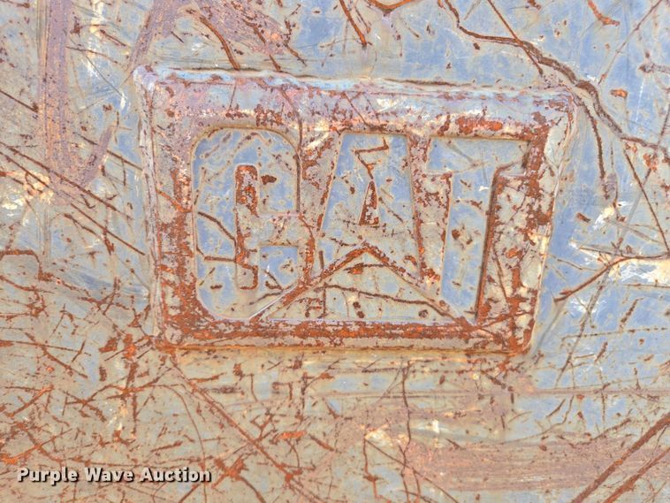 image for item EC0937 Caterpillar wheel loader grapple bucket