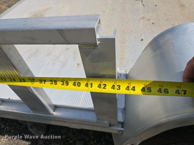 image for item EC0942 2010 Aluma A212 utility trailer