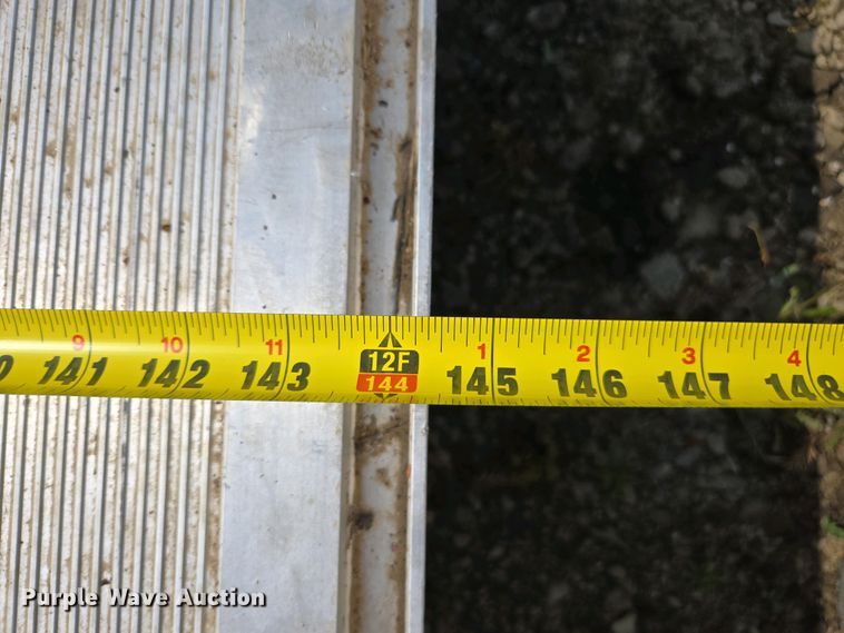 image for item EC0942 2010 Aluma A212 utility trailer