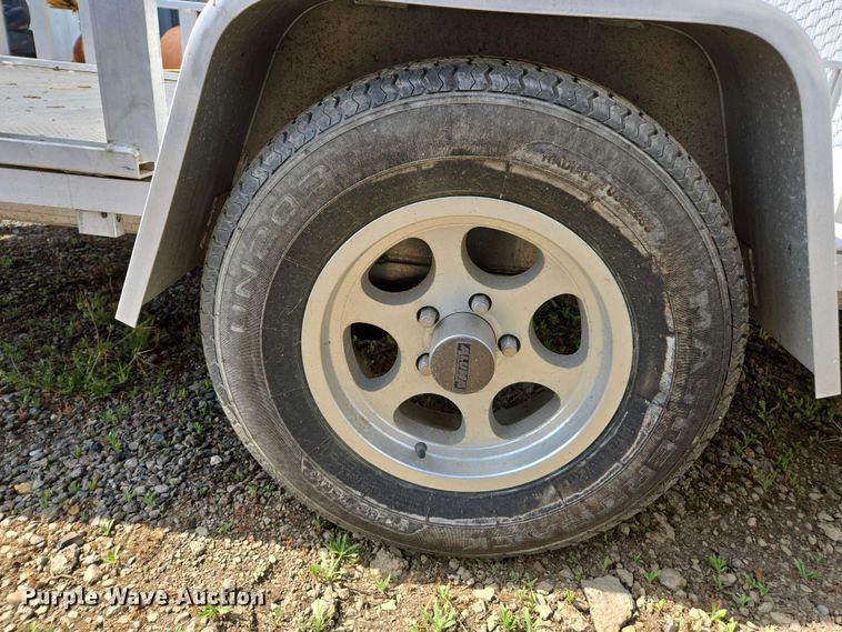 image for item EC0942 2010 Aluma A212 utility trailer