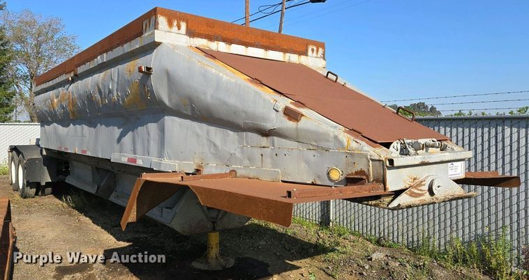 image for item EC0947 1958 Gwood Bottom dump trailer