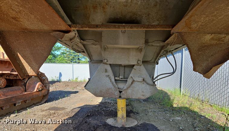 image for item EC0947 1958 Gwood Bottom dump trailer