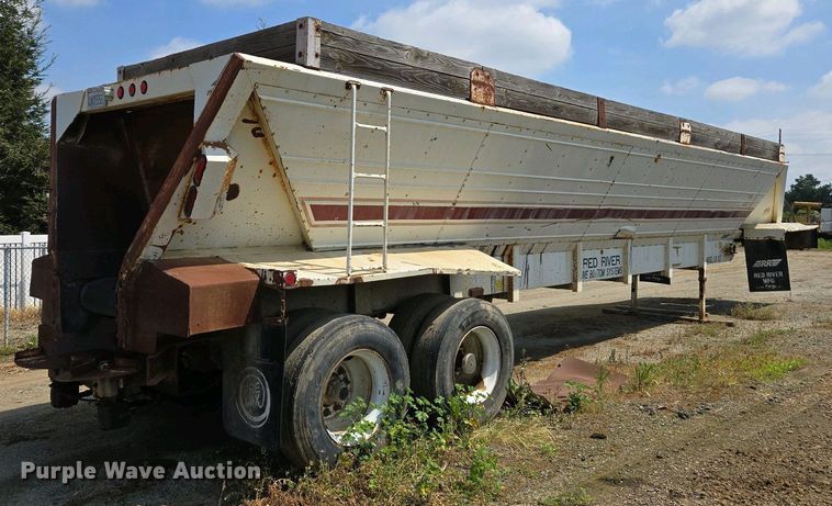 image for item EC0948 1993 Red River LB 237 live bottom trailer