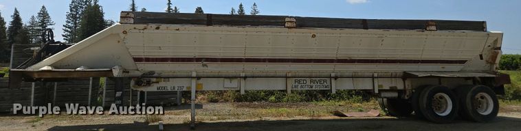 image for item EC0948 1993 Red River LB 237 live bottom trailer