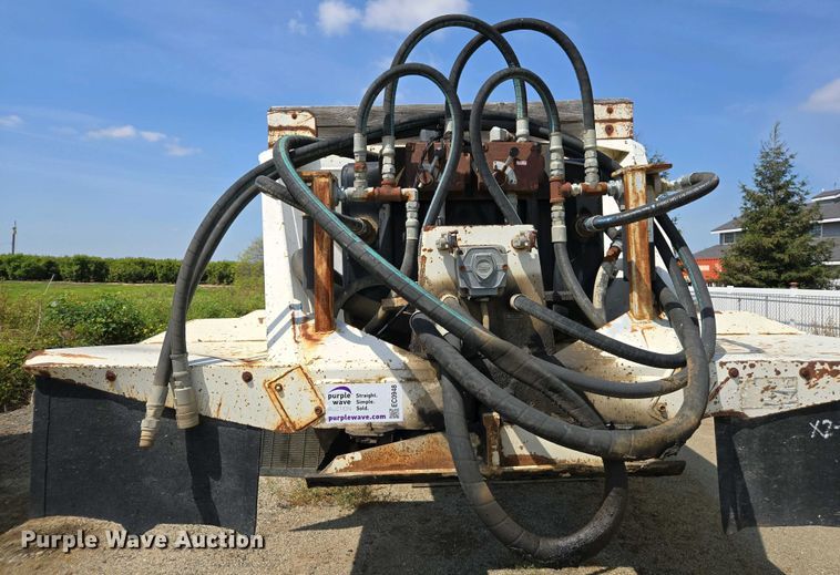 image for item EC0948 1993 Red River LB 237 live bottom trailer