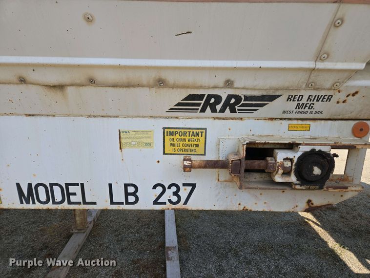 image for item EC0948 1993 Red River LB 237 live bottom trailer